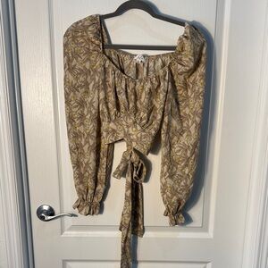 Feel In Apparel Floral Print Women's Crop Top Long Sleeves Tie at Waist Size S